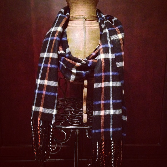 Multi colored Checked Scarf