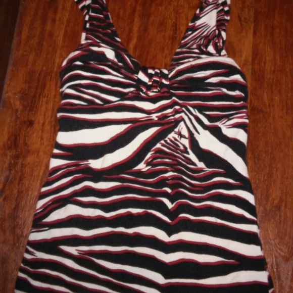 Red, black + white zebra express top - Picture 1 of 3