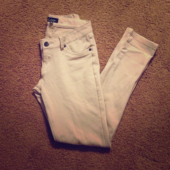 ❌sold on Ⓜ️ercari❌🌻Tan jeggings