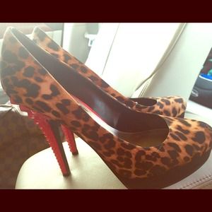 Rachel Roy animal print heels