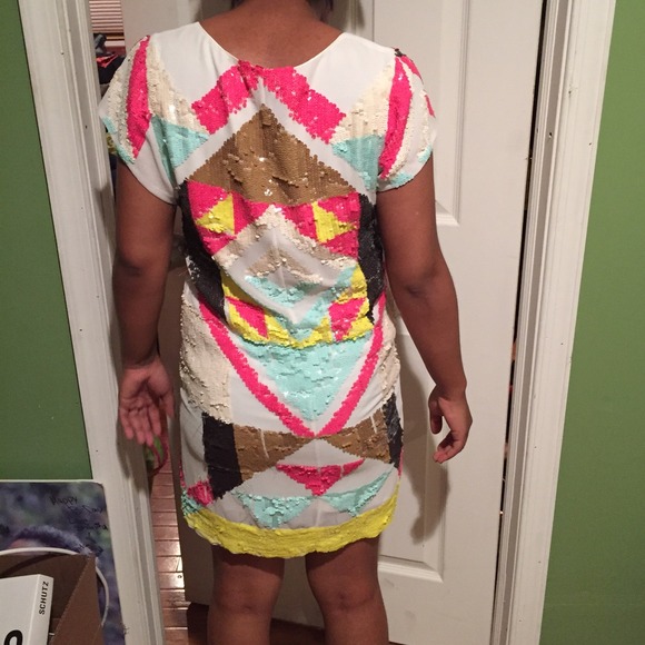 ❌SOLD❌ French connection cocktail dress - Picture 3 of 4