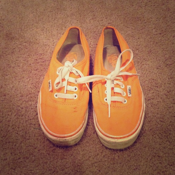 Orange vans men's size 5, women's 7