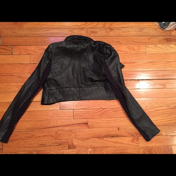 ❌SOLD❌ Bcbg leather jacket - Picture 2 of 2