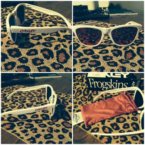 Brand new women's Oakley sunglasses