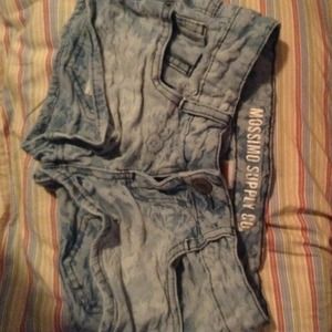 Flowery printed shorts