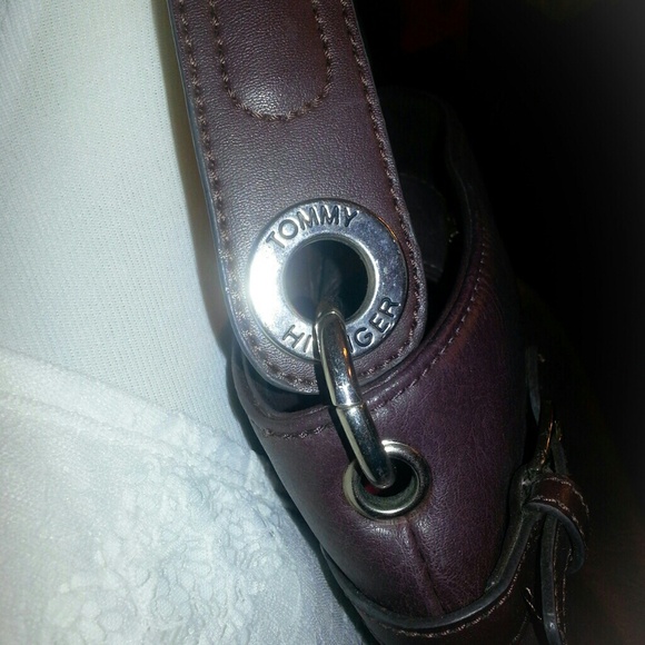Gifted  Tommy Hilfiger Handbag - Picture 2 of 4