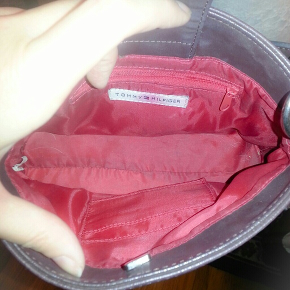 Gifted  Tommy Hilfiger Handbag - Picture 3 of 4