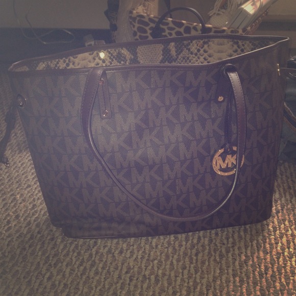 Brand new Micheal Kors.