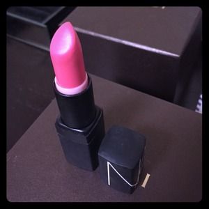 Nars cinematic lipstick Goodbye Emmanuelle