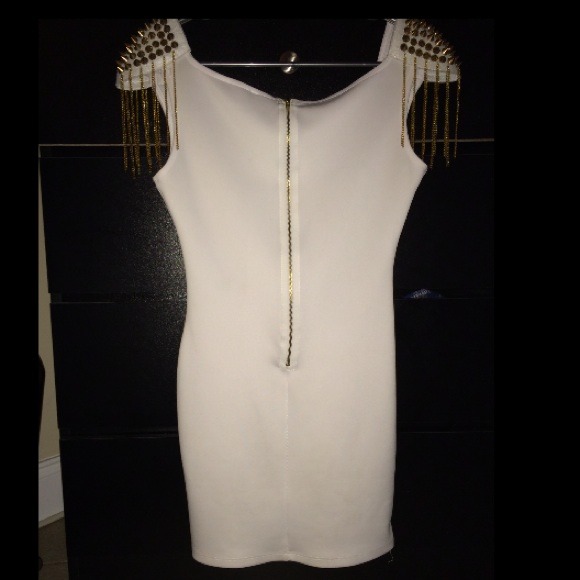 Beautiful white party dress  by Arden B. - Picture 3 of 3