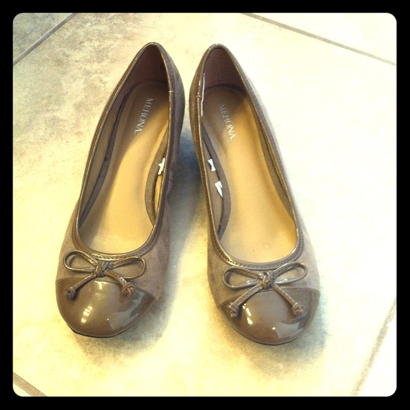 BUNDLE! Cute Tan Merona flats and Black Flats