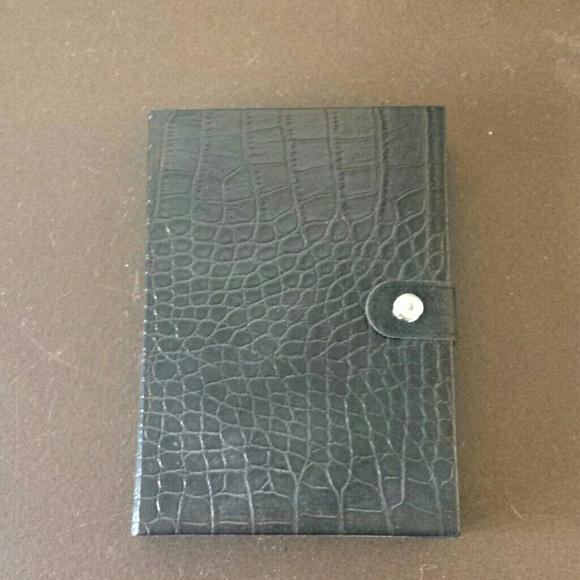 Make up book - Picture 2 of 2