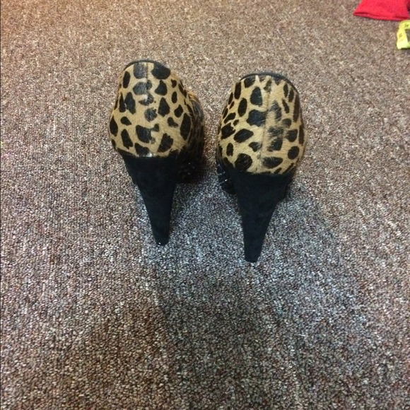 Sam Edelman pumps size 38/7.5 real fur - Picture 4 of 4