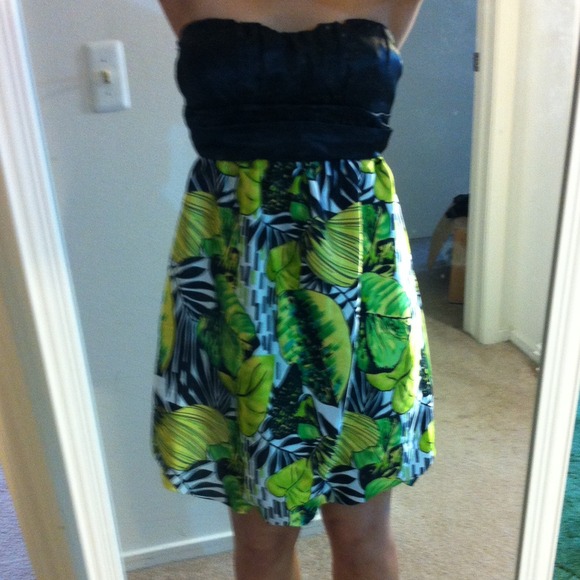 💕Cute summer dress size small💕
