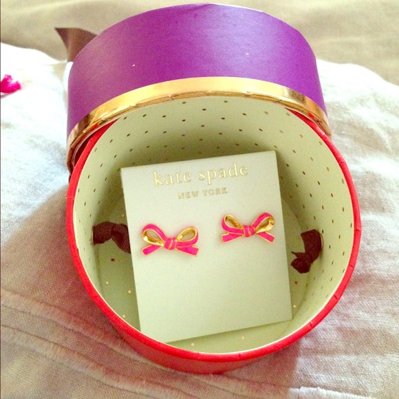 🚫🚫SOLD🚫🚫Kate spade earrings