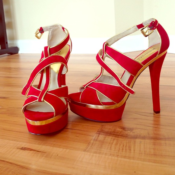 Brand new michael kors heels!!