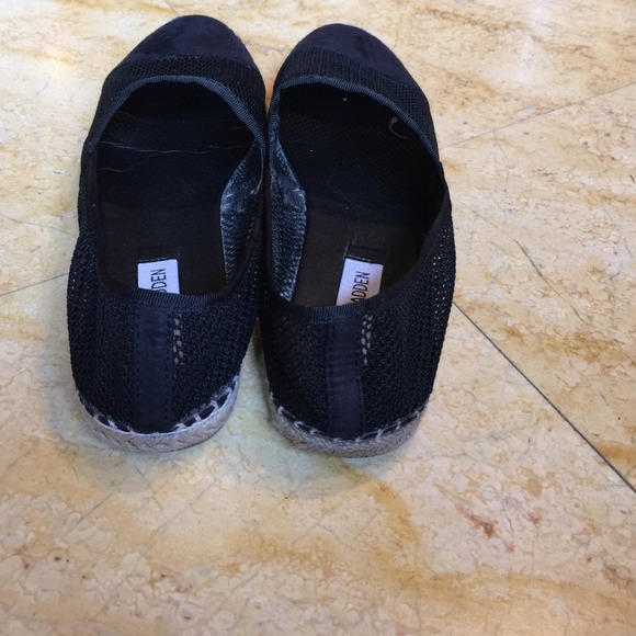 Steve Madden suede and mesh black shoes - Picture 3 of 3