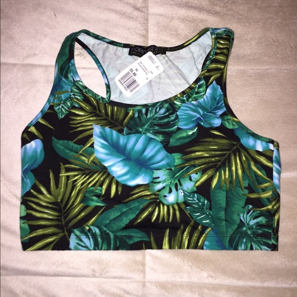 Forever 21 Other - F21 floral crop top