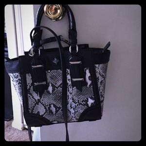 Mini VERA WANG purse🔱