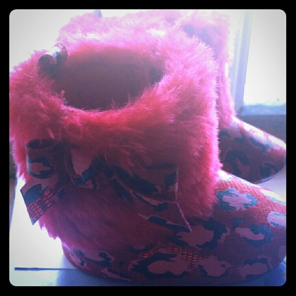 Baby boots truly size 1 - Picture 1 of 1