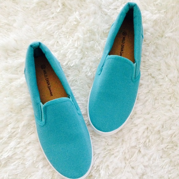 Slip on canvas shoes - Picture 1 of 1