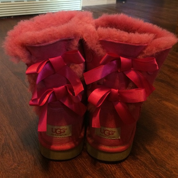 Hot pink bailey bow uggs