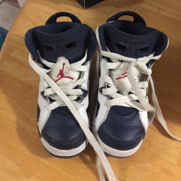💥SOLD💥Kids jordan 6s "Olympics"