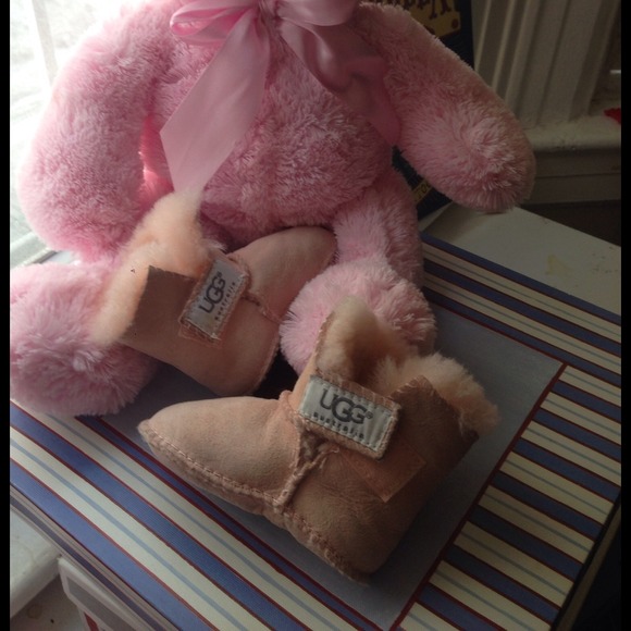 Authentic baby girl ugg