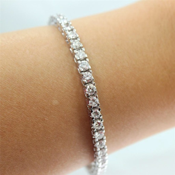 5.5 CT. TENNIS BRACELET DIAMOND IN 14K WHITE GOLD