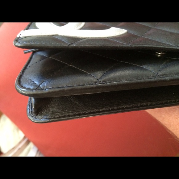 Add pics Chanel WOC