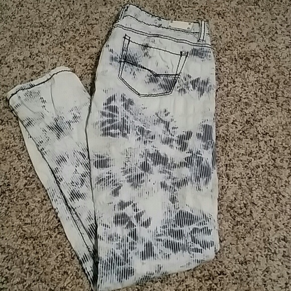 Almost Famous skinny jeans