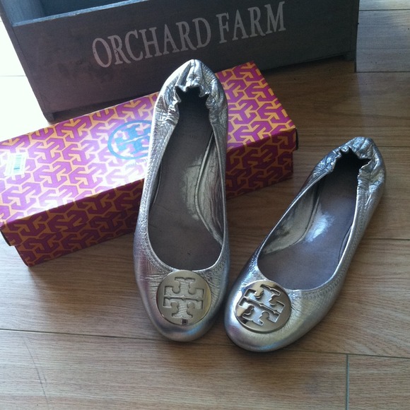 Tory Burch silver flats