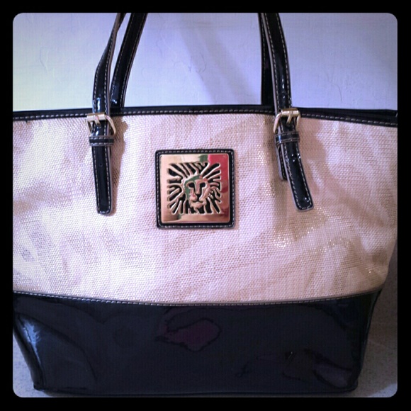 Ann klein tote