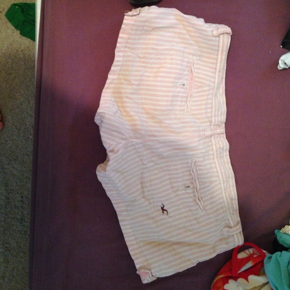 Hollister Pink and white striped Shorts - Picture 2 of 3