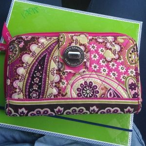 Vera Bradley Spacious Wallet