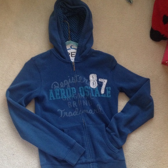 Super cute Aero zip-up hoodie