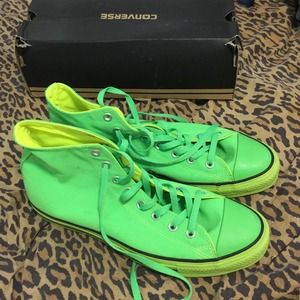 Lime green converse