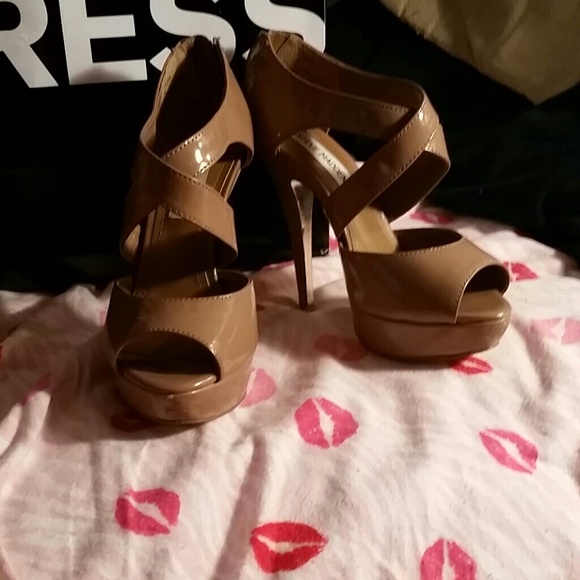 Steve Madden pumps size 5