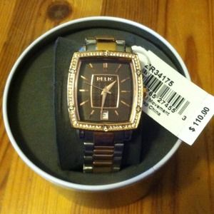 HOLD til Friday! Relic watch