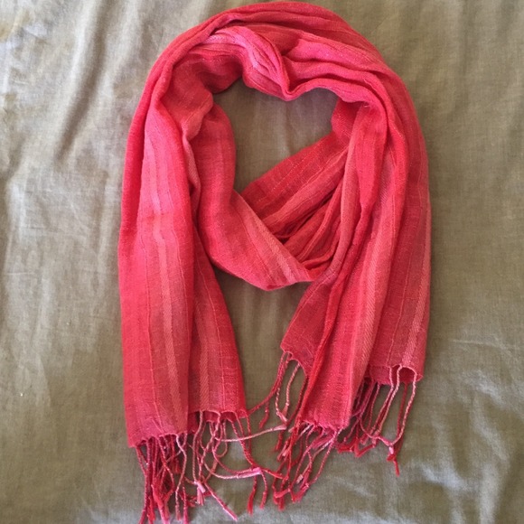 Sparkley pink fringe scarf