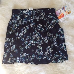 💖💖sold💖💖Adorable flowy blue skirt! NWT!!!