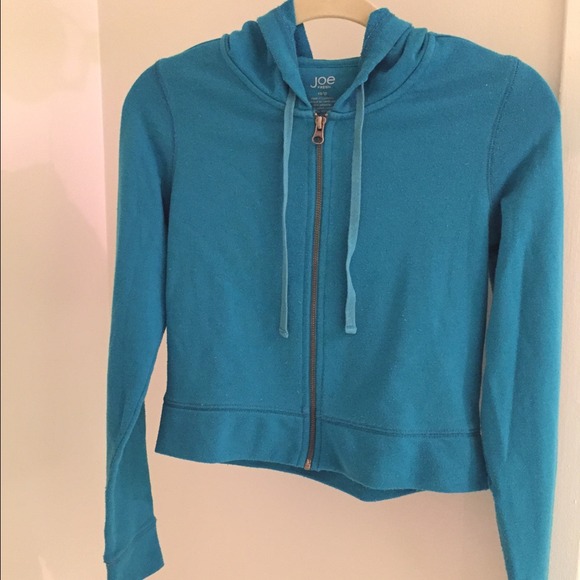 Semi Cropped Athletic Sweater