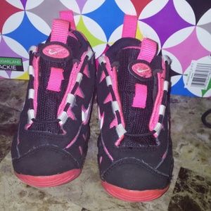 Nike toddler sneakers