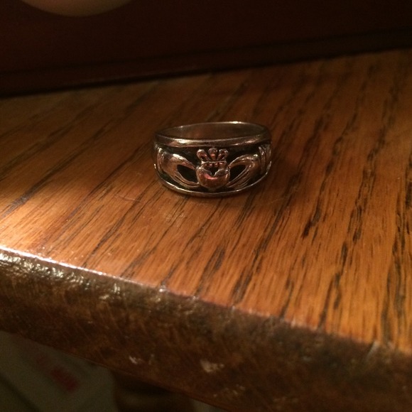 Claddagh ring