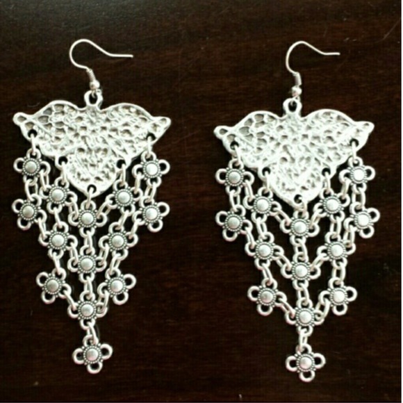 FREE PEOPLE Daisy Mesh earrings