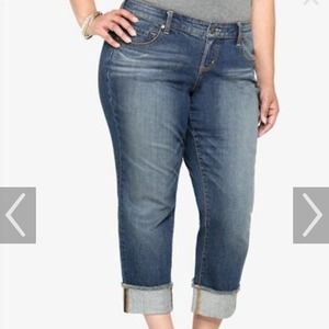 Torrid boyfriend cropped jeans