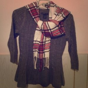New York & co go-to grey sweater