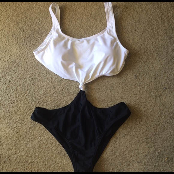 Bathing Suit - Picture 2 of 3