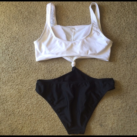 Bathing Suit - Picture 3 of 3