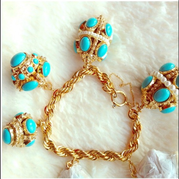 NWOT: Marc Jacobs Royalty Crown Charm Bracelet